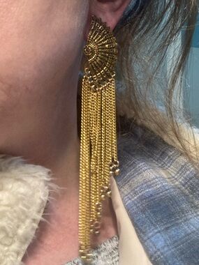 Bronze toned fan long chain and beaded earrings
